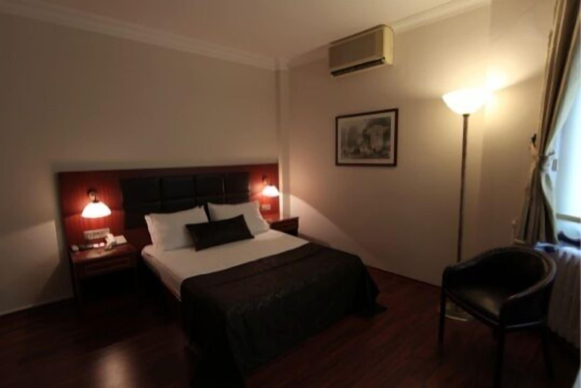 Vardar Palace - Special Category Hotel