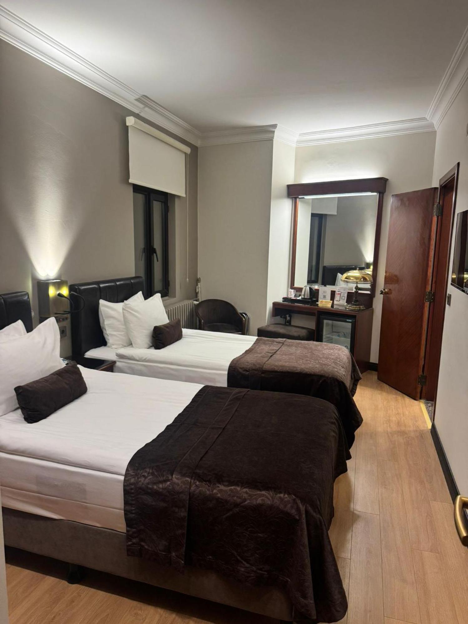 Vardar Palace - Special Category Hotel 3*